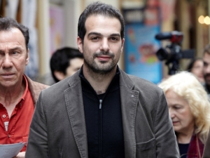 Γαβριήλ Σακελλαρίδης, περιοδεία, Πλάκα