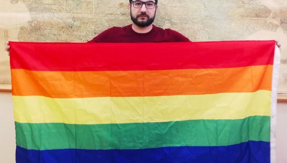 Ο Νάσος Ηλιόπουλος στο Κόκκινο 105,5: Στο Athens Pride τα χρήματα της αποζημίωσης για τη ψευδή φωτογραφία (συνδεδεμένο ηχητικό)