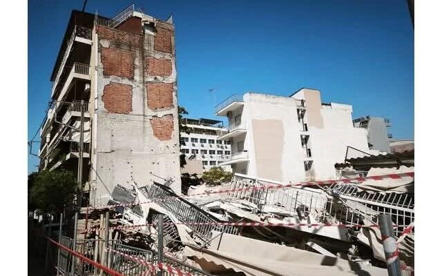Για την κατάρρευση της πολυκατοικίας στα Πετράλωνα: Η κερδοσκοπία  και η “επιτάχυνση των διαδικασιών” απέναντι στην ασφάλεια της πόλης.