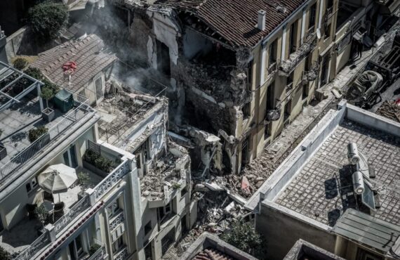 Ανάγκη για δημόσιο έλεγχο και πλαίσιο ασφάλειας στην Πλάκα