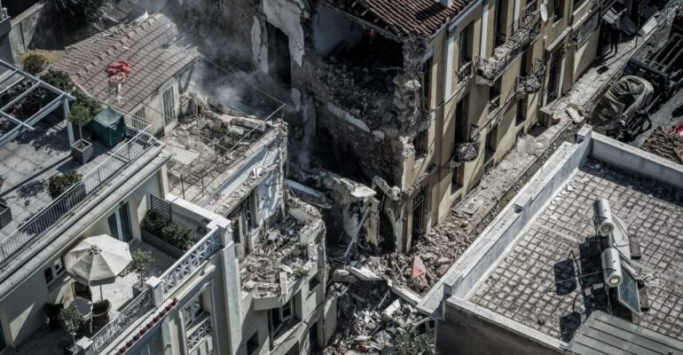 Ανάγκη για δημόσιο έλεγχο και πλαίσιο ασφάλειας στην Πλάκα